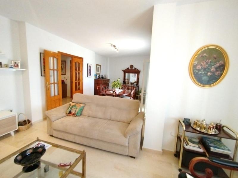 Foto d75bb335-419d-41b0-8336-730465ebb34d. Casa aparellada amb calefacció aparcament piscina a Güevéjar