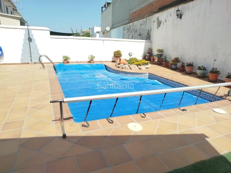 Foto f0f3ca1c-1b29-4c54-a854-8fc7035e5b89. Casa aparellada amb calefacció aparcament piscina a Güevéjar