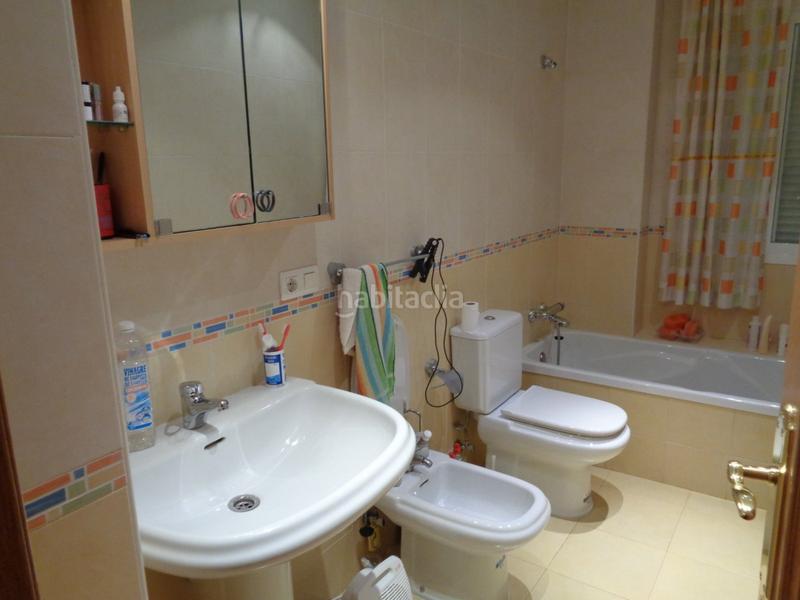 Foto ba8a001d-de77-4c46-8302-542f728d4b88. Semi detached house with heating parking in Maracena