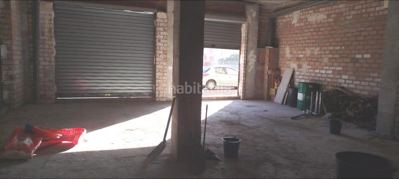 Foto 1cbc0459-550a-4b25-a622-7413bd227a07. Location local commercial dans Atarfe