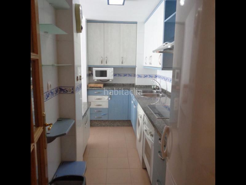 Foto 0c2fcaac-55fb-4fe6-933b-205f959f54c2. Alquiler piso  junto comisaria de policia en Av. F. Garcia Lorca - Nueva Estación Autobuses Granada