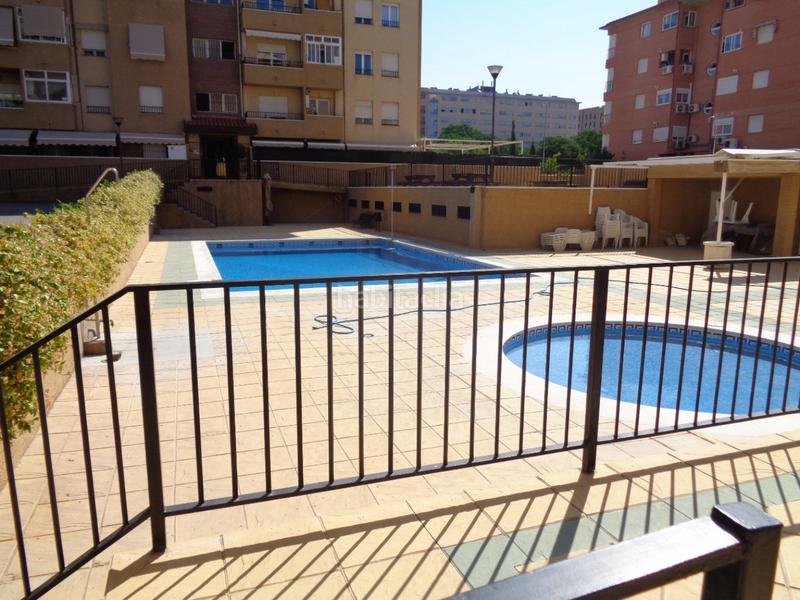 Foto 99eec3c2-b40b-46de-8971-e9b7d1bb5e5c. Alquiler piso  junto comisaria de policia en Av. F. Garcia Lorca - Nueva Estación Autobuses Granada