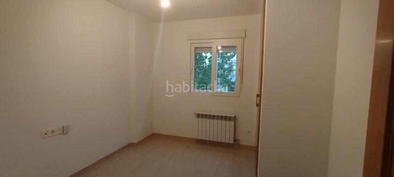 Foto 46bd7fee-5526-4697-b64f-3bfb51a42f44. Location appartement avec chauffage parking piscine dans Granada