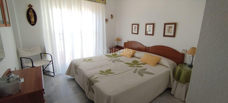 Foto 1b093a70-5a42-4042-b7fe-76c7ac2a6c65. Casa adossada amb aparcament piscina a Calahonda - Carchuna Motril