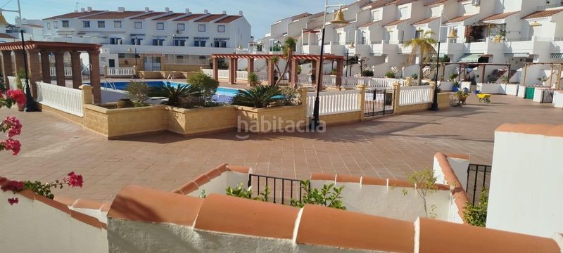 Foto 1f6b7c2e-c67a-4810-a621-def672f18d53. Casa adossada amb aparcament piscina a Calahonda - Carchuna Motril