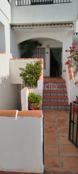 Foto c7ca6c32-937a-4d8a-a8b9-5f55b9e6a8a6. Casa adossada amb aparcament piscina a Calahonda - Carchuna Motril