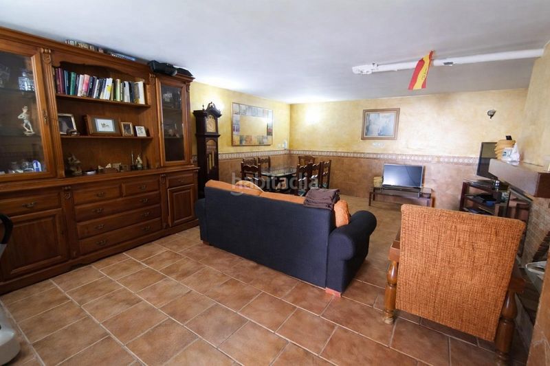 Foto acb069cd-c354-4346-9ca7-ce6cadb821fb. Casa adossada amb calefacció aparcament a Maracena