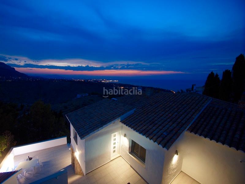 Foto 42b86515-cb01-4381-938f-b907fc55ef45. Chalet avec parking piscine dans Las Rotas / Les Rotes Dénia