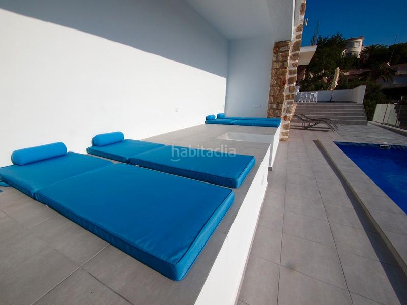 Foto e47c8b7b-eff1-4a4e-bf67-458717bcc10f. Chalet avec parking piscine dans Las Rotas / Les Rotes Dénia