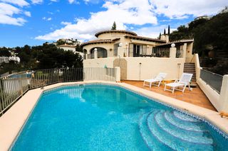 Maison à Urbanización montepego ii ràfol 162. Villa "pura vida" en montepego – rafol d’almúnia: tranquilidad,