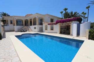 Chalet in Carrer medussa 44b. Chalet con vistas al mar en marquesa vi, dénia – espacio, confor