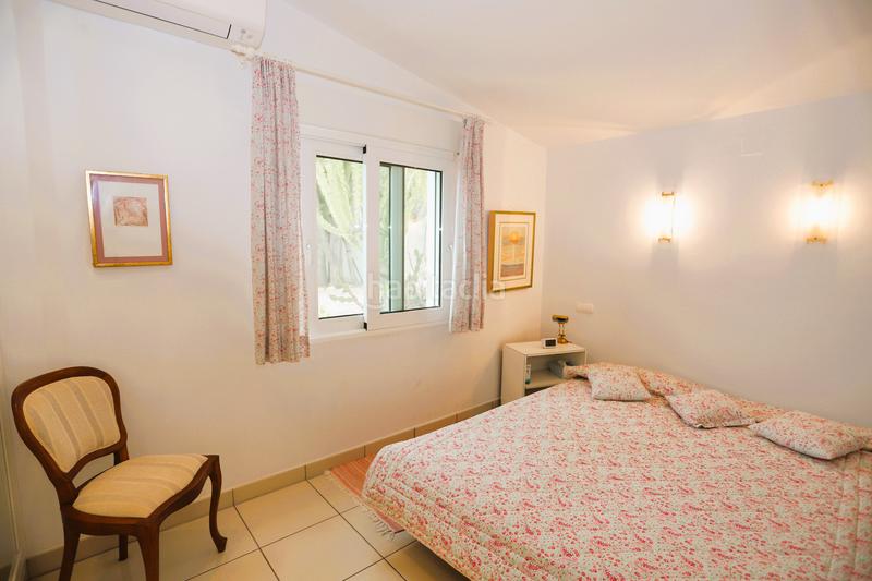 Foto 3bf4eaf4-c66f-48be-8ca6-17066c46781f. Chalet in carrer siri 25 in Las Rotas / Les Rotes Dénia