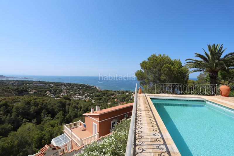 Foto 672cfec9-dc96-4ac4-b5d6-9bdaf5ccb08e. Chalet in carrer siri 25 in Las Rotas / Les Rotes Dénia