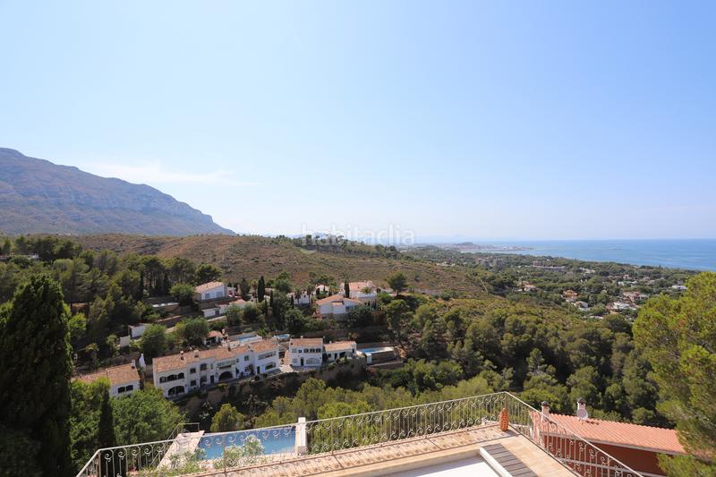 Foto 6bd1090d-69cf-4e64-b083-5ce9bc814c95. Chalet in carrer siri 25 in Las Rotas / Les Rotes Dénia