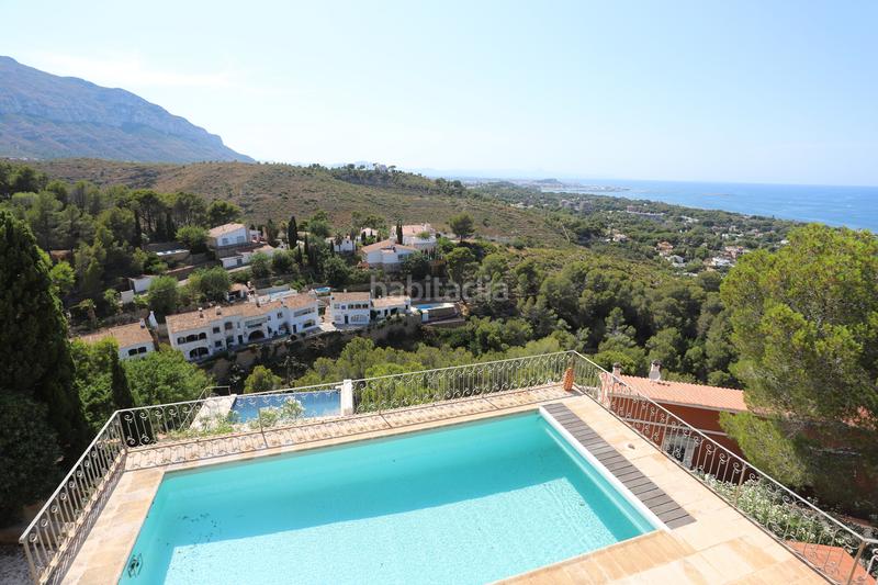 Foto 81c87fa3-6b21-45bb-a36b-441de5bc76a0. Chalet in carrer siri 25 in Las Rotas / Les Rotes Dénia