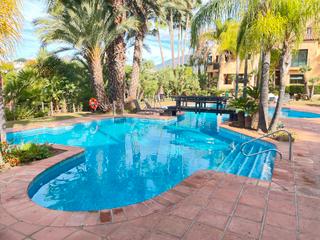 Apartament a Calle camino de cortes 1. Rebv0906 - apt de 3 hab, 2.5 baños, inc plaza garaje, trastero e