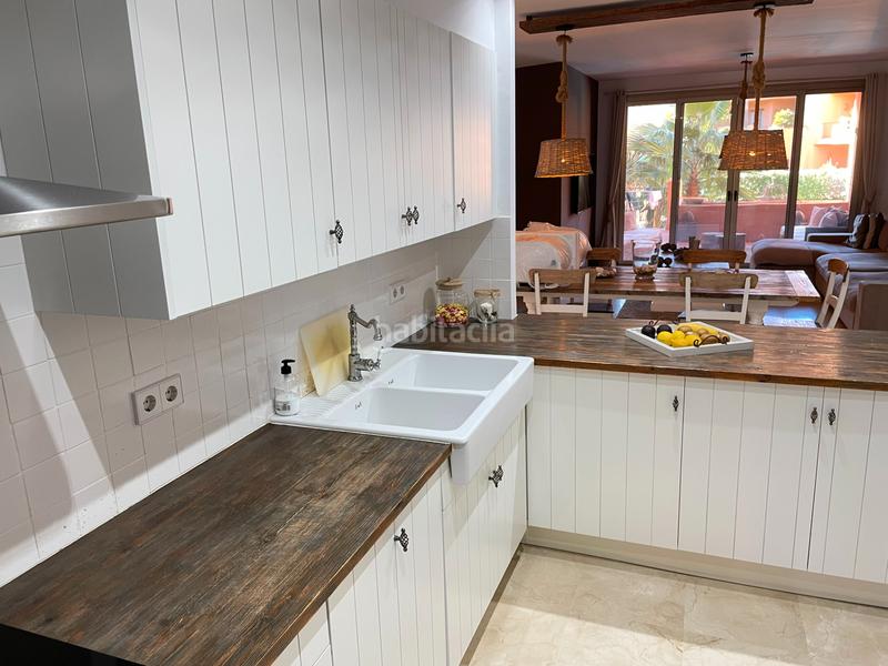 Foto bc305110-8be6-4d4b-80f1-730f3674b22c. Apartment with heating pool in Bel - Air Estepona