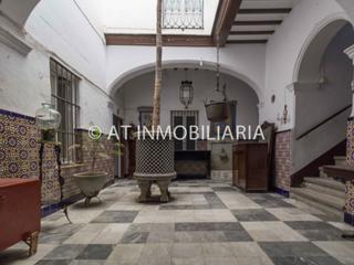 Édifice  N/a. Edificio venta el puerto de santa maría