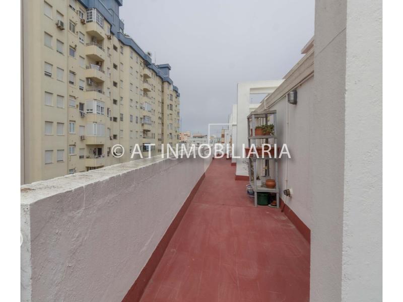Foto d084a075-902e-44a1-a903-63574df0a2aa. Ático  6 habitaciones venta en Paseo Marítimo - San José - La Laguna Cádiz