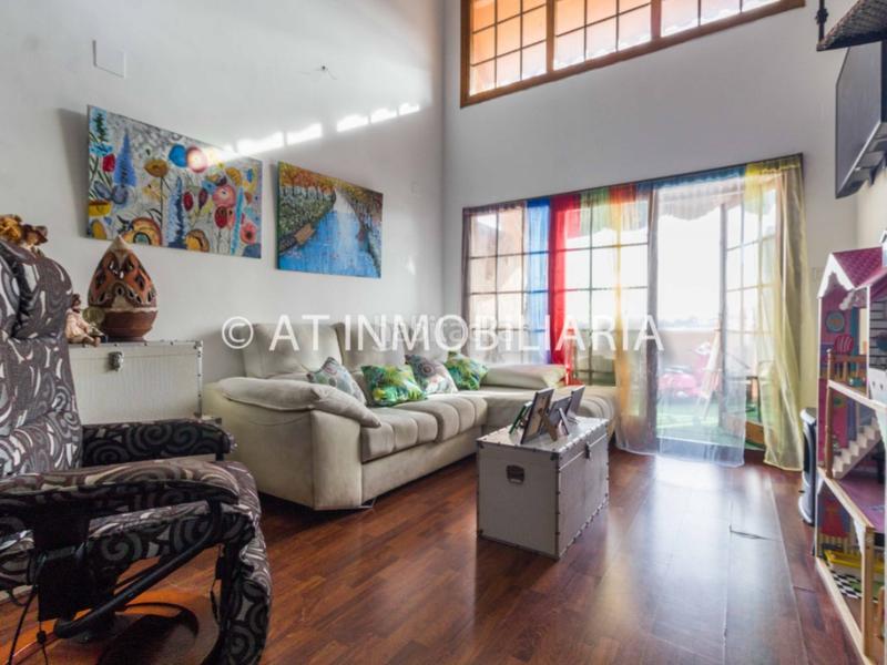 Foto da6da5a6-0b9c-4327-abc0-f365eca80233. Duplex con parcheggio piscina in León Herrero - Bahía sur San Fernando