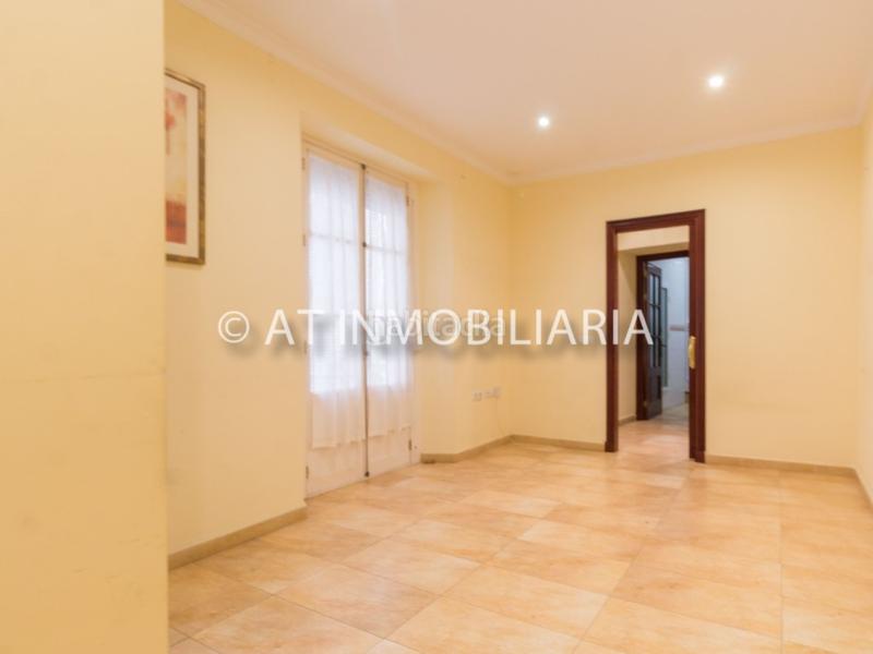 Foto 3bb3f855-f238-4c02-b37c-79cc3945cd1c. Piso  2 habitaciones venta en Centro Histórico Cádiz