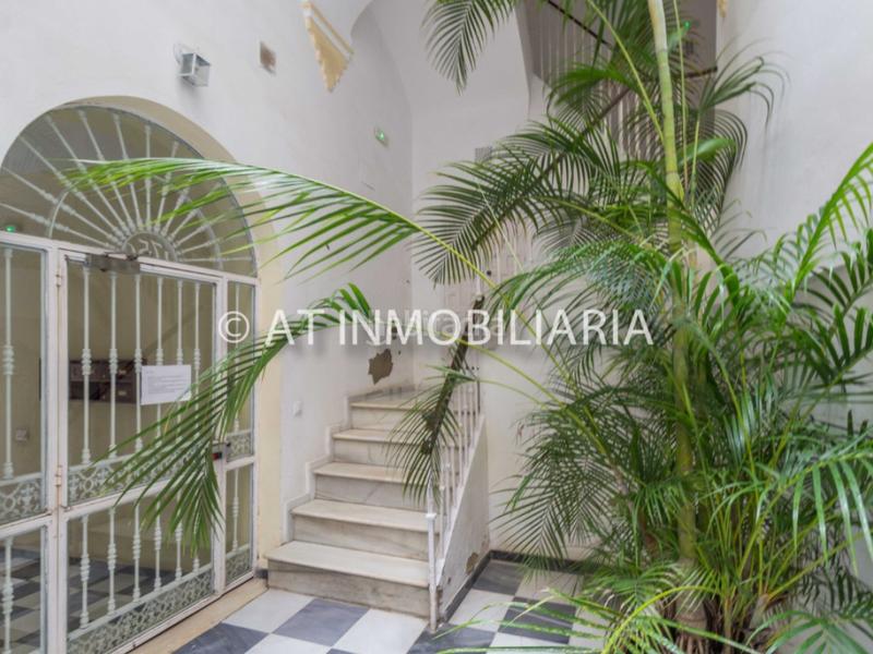 Foto 9b00d48c-1874-4bd7-9bad-06ef42117e39. Piso  2 habitaciones venta en Centro Histórico Cádiz