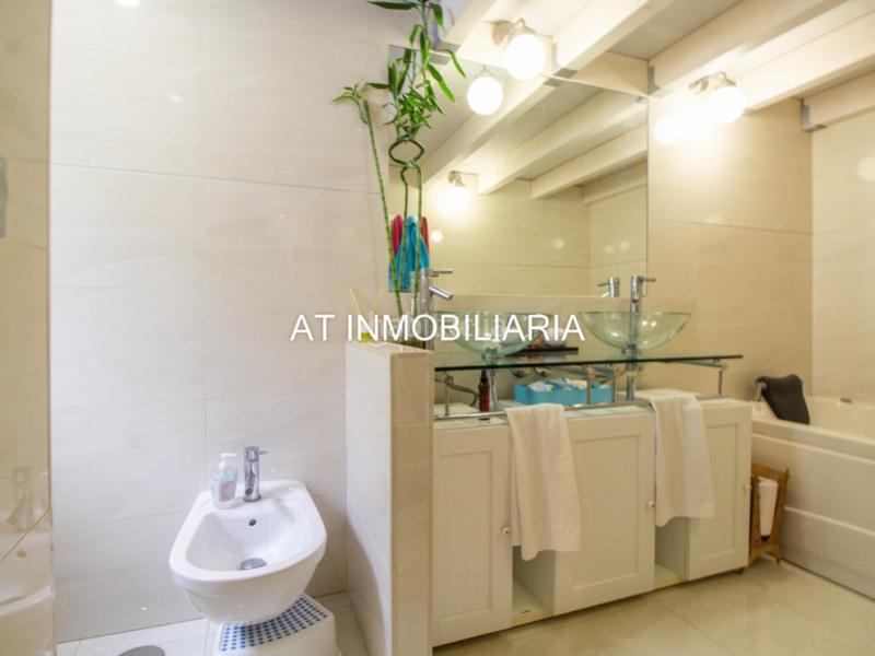 Foto 14040f57-260a-4c5c-81cd-340bdaf3b1e0. Piso  3 habitaciones venta en Centro Histórico Cádiz