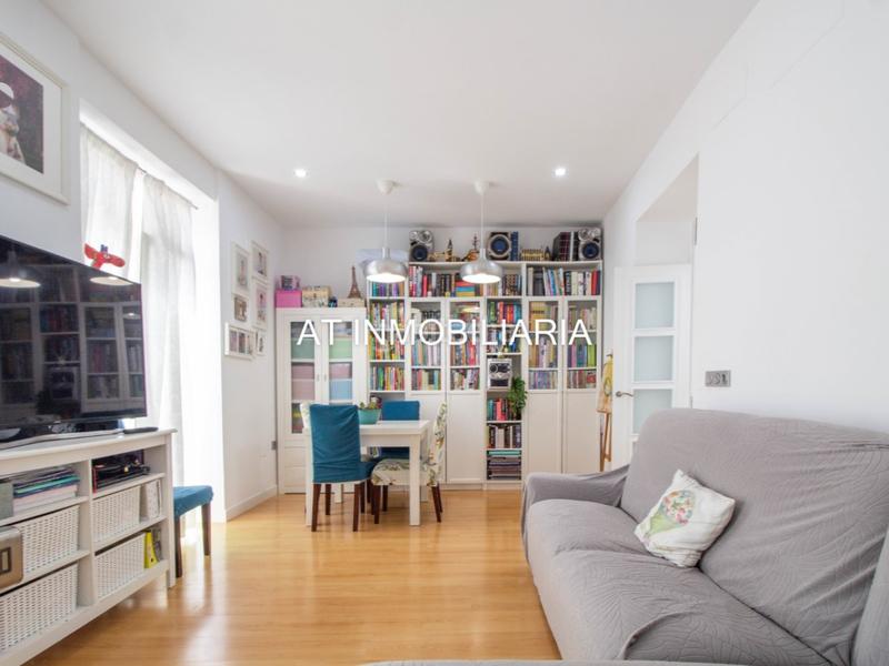 Foto 48b403ad-0b7e-40c1-8557-3050c1640377. Piso  3 habitaciones venta en Centro Histórico Cádiz