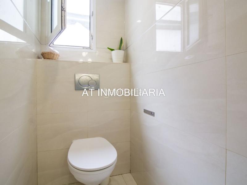 Foto 8815a994-a212-4ef7-a568-c9e037343d6b. Piso  3 habitaciones venta en Centro Histórico Cádiz