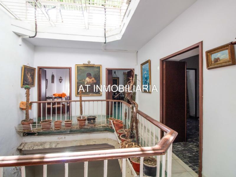 Foto 2f844d92-13b9-4ff4-8ca4-e37374e152e9. Casa amb aparcament a Alameda - Mentidero - Teatro Falla Cádiz