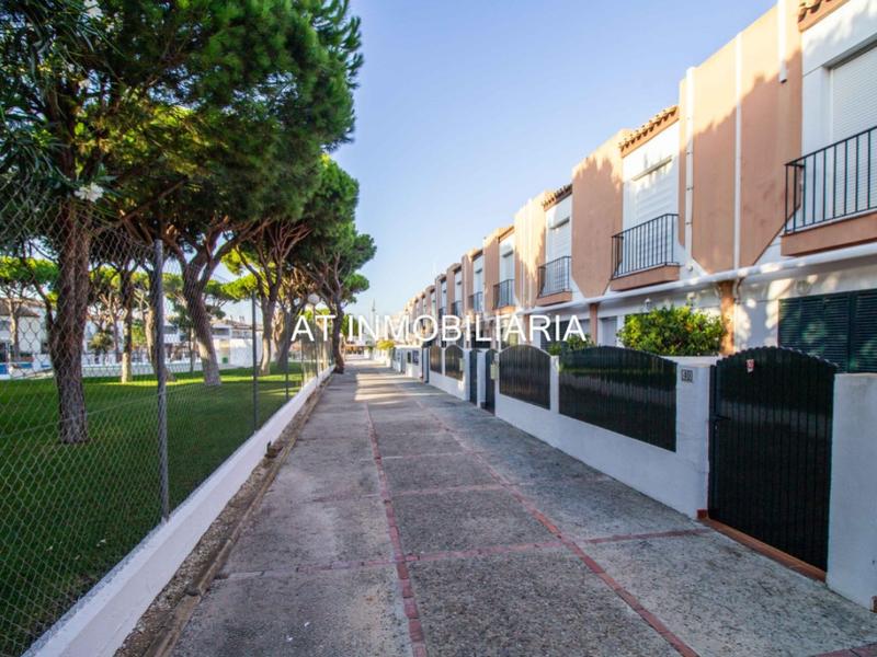 Foto 2dda01ab-8495-4231-8742-eae121b9a64a. Reihenhaus mit parking pool in La Barrosa Chiclana de la Frontera