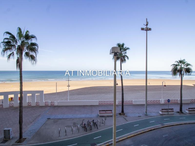 Foto 543f3671-d42e-4136-9dfc-0999a61e74c4. Piso  4 habitaciones venta en Paseo Marítimo - San José - La Laguna Cádiz