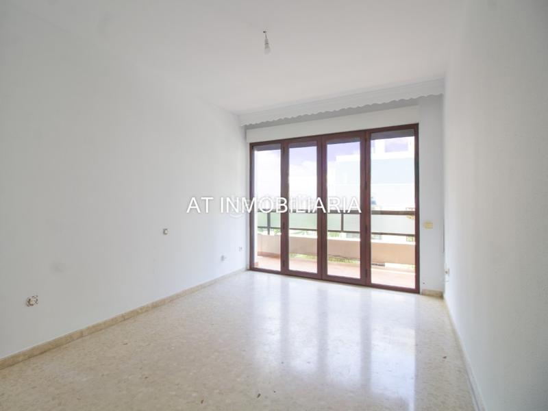 Foto 7f38df9a-fc21-45e3-b2d5-5af53696b5b9. Flat with parking in Asdrúbal - Bahía Blanca Cádiz