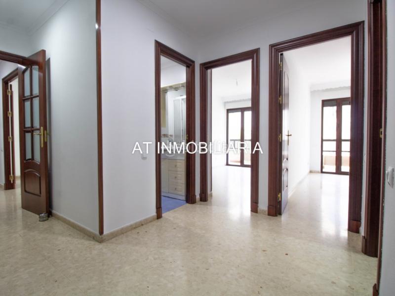 Foto f8c5b511-538e-4d60-adbe-934207a03f90. Flat with parking in Asdrúbal - Bahía Blanca Cádiz