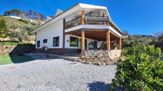 Country house in Canillas de Albaida. Casa de campo en venta en canillas de albaida, 4 dormitorios.