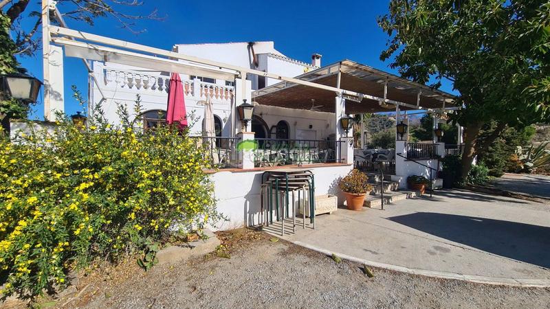 Foto 2bd5fd5a-c48a-45d0-95a0-71de96d3e966. Geschäftsraum in Cómpeta