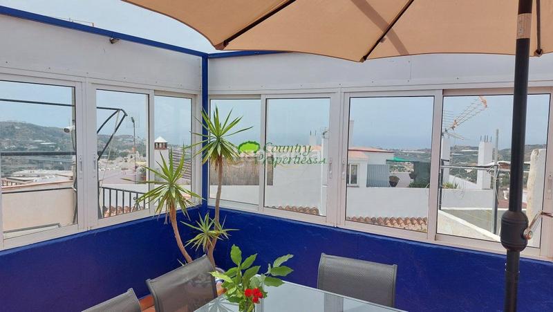 Foto 10b87fc3-7689-4764-bb09-71d127caef1b. Maison avec parking dans Torrox pueblo Torrox