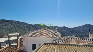 Casa a Sayalonga. Casa pueblo en venta en corumbela, 3 dormitorios.