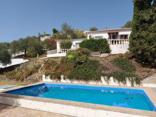 Masia a Alcaucín. Casa de campo en venta en alcaucín, 4 dormitorios.