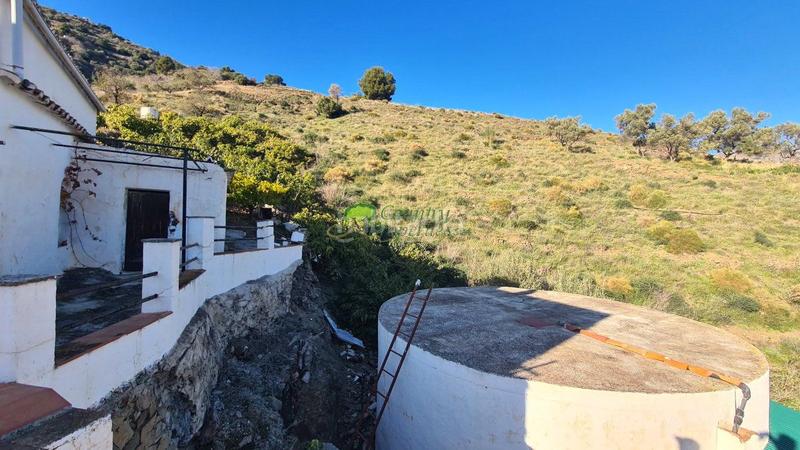 Foto 3d3fb78e-b729-4947-b152-e2dcd1244468. Masía casa de campo en venta , 2 dormitorios. en Cómpeta