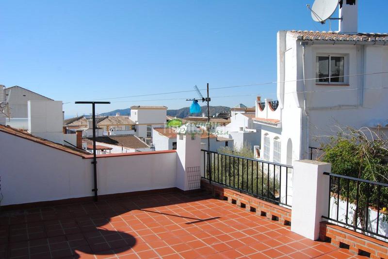 Foto 64ffb1ea-500a-49e8-a885-2a92873150e1. Casa  pueblo en venta , 8 dormitorios. en Cómpeta