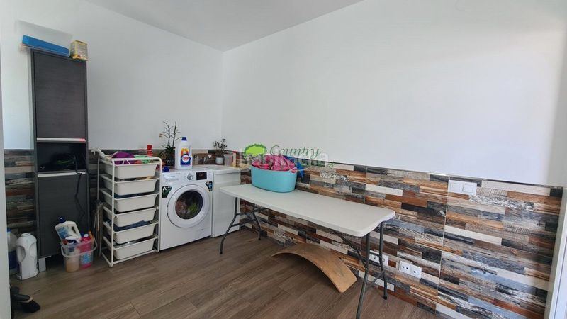 Foto 3aa5bd6f-e462-4f70-8966-bddd2b90219d. Casa amb calefacció a Cómpeta