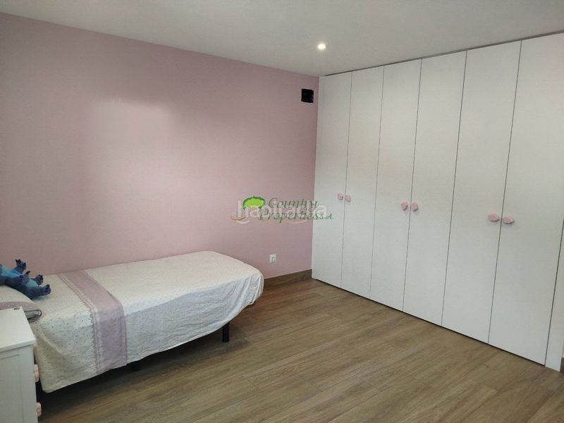 Foto 61b7a11b-d112-47e2-a461-ce4219aba5f9. Casa amb calefacció a Cómpeta