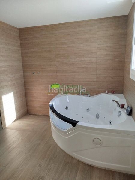Foto c7a0be46-f06c-409c-894a-50aa9dced3f4. Casa amb calefacció a Cómpeta