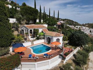 Bauernhof in Cómpeta. Casa de campo en venta en cómpeta, 6 dormitorios.