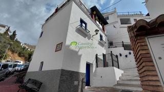 House in Cómpeta. Casa pueblo en venta en cómpeta, 4 dormitorios.