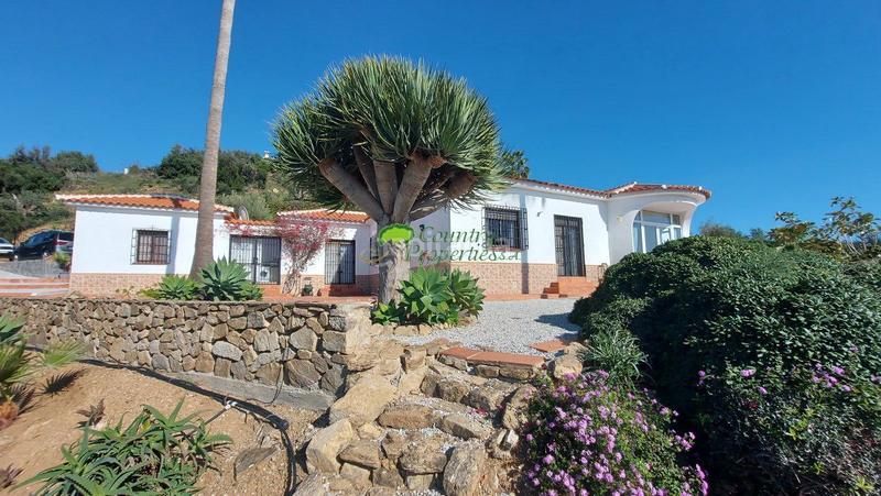 Foto 904a8b53-4e8c-4156-a87d-cd2df8c8c504. Masía casa de campo en venta , 5 dormitorios. en Torrox pueblo Torrox