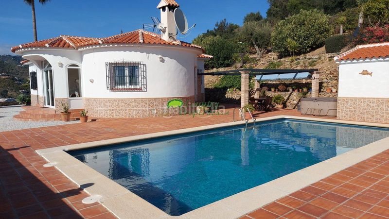 Foto dcce658a-5daf-420c-bfaf-c5ed2f9d8360. Masia amb calefacció piscina a Torrox pueblo Torrox