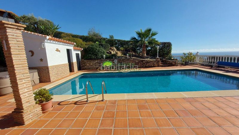 Foto e2ba97c7-6928-4312-807a-abeb350d5e76. Masia amb calefacció piscina a Torrox pueblo Torrox
