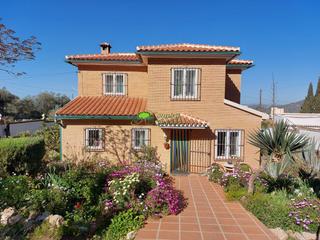 Masia a Cómpeta. Casa de campo en venta en cómpeta, 4 dormitorios.